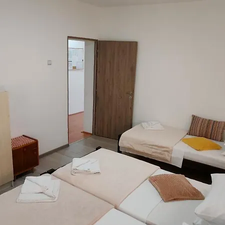 Apartment Dusica Tekija - Djerdap National Park Tekija (Bor)