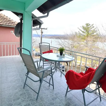 Dusica Tekija - Djerdap National Park Apartment Tekija (Bor)